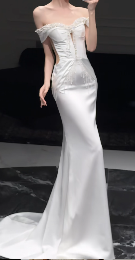 Elegant White Off-shoulder Sheath Satin Weddding Dress for Bride EA09620