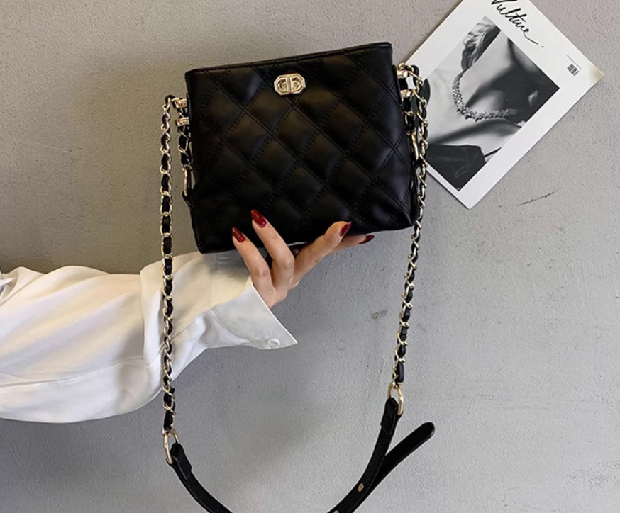 High-grade fashion messenger bag, versatile ins style diamond chain bag ED0096