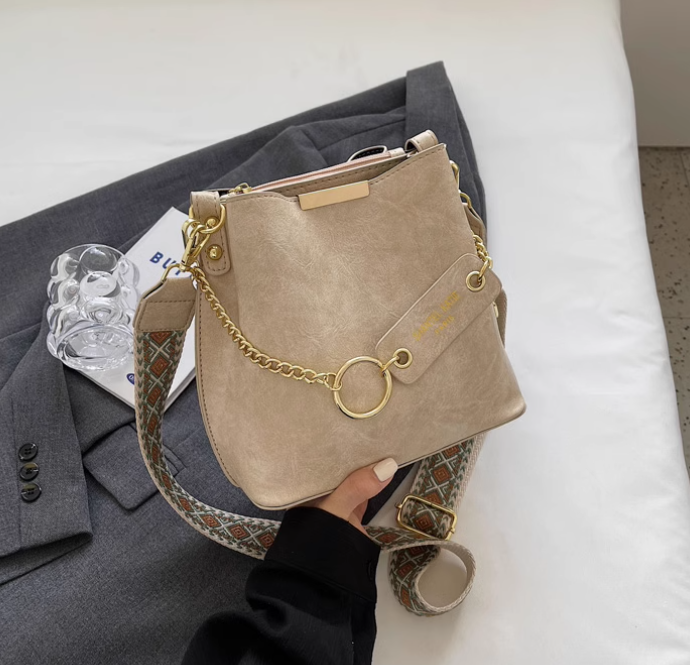 Sac seau à bandoulière simple et tendance, sac messager à large bande ED01006
