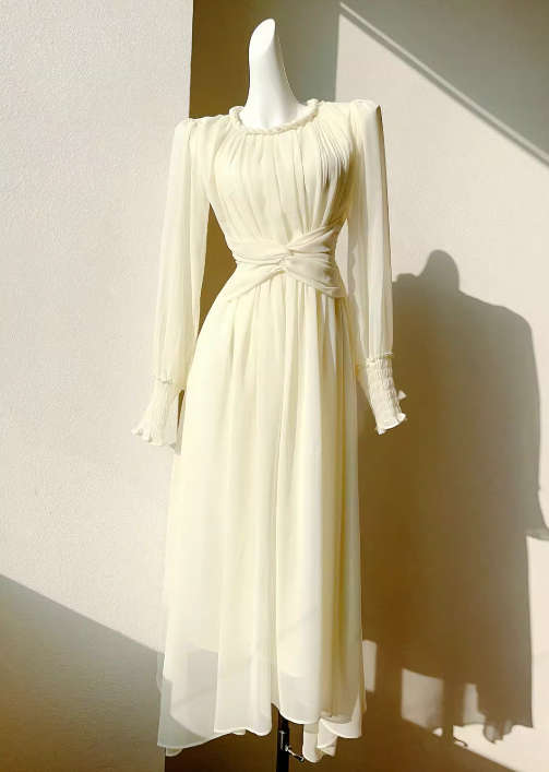Langärmliges Chiffonkleid mit französischem Twist ED01014