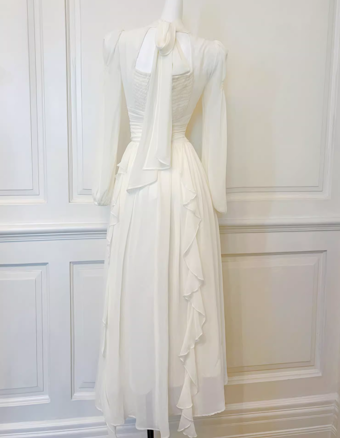 Elegantes französisches cremefarbenes Langarmkleid ED01170