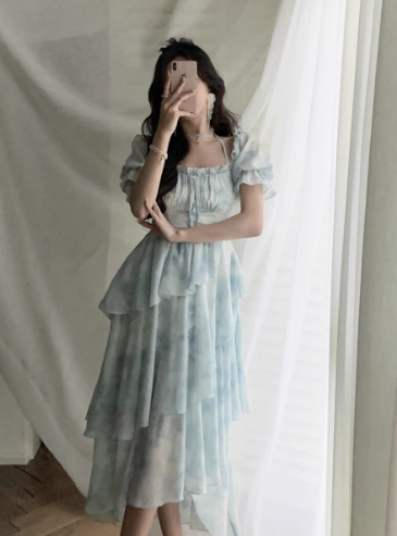Neue stil rüschen taille schlank unregelmäßigen sanfte stil blau floral chiffon-kleid für frauen ED0120