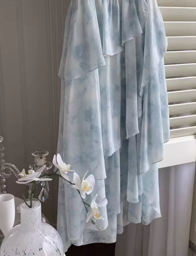 Neue stil rüschen taille schlank unregelmäßigen sanfte stil blau floral chiffon-kleid für frauen ED0120