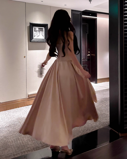 Französisches A-Linien-Hosenträgerkleid High-End-Temperamentkleid ED01255