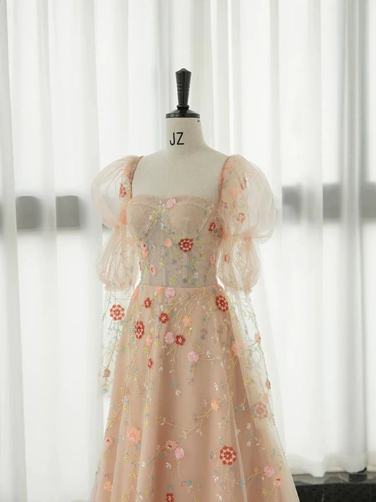 Robe de bal longue en tulle et dentelle rose champagne, coupe trapèze, manches longues, ED01281