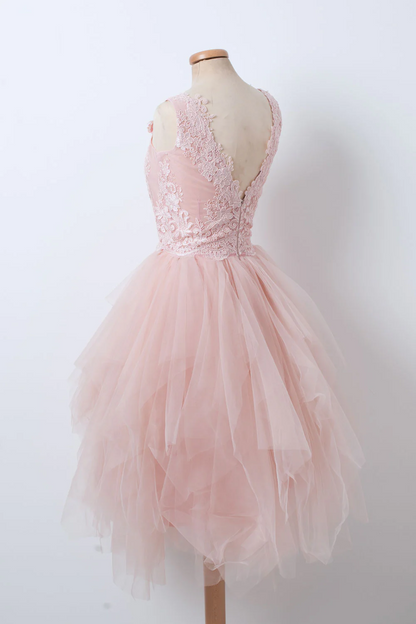 Ballkleider, rosa kurzes Ballkleid mit V-Ausschnitt und Tüllspitze, rosa Homecoming-Kleid ED01302