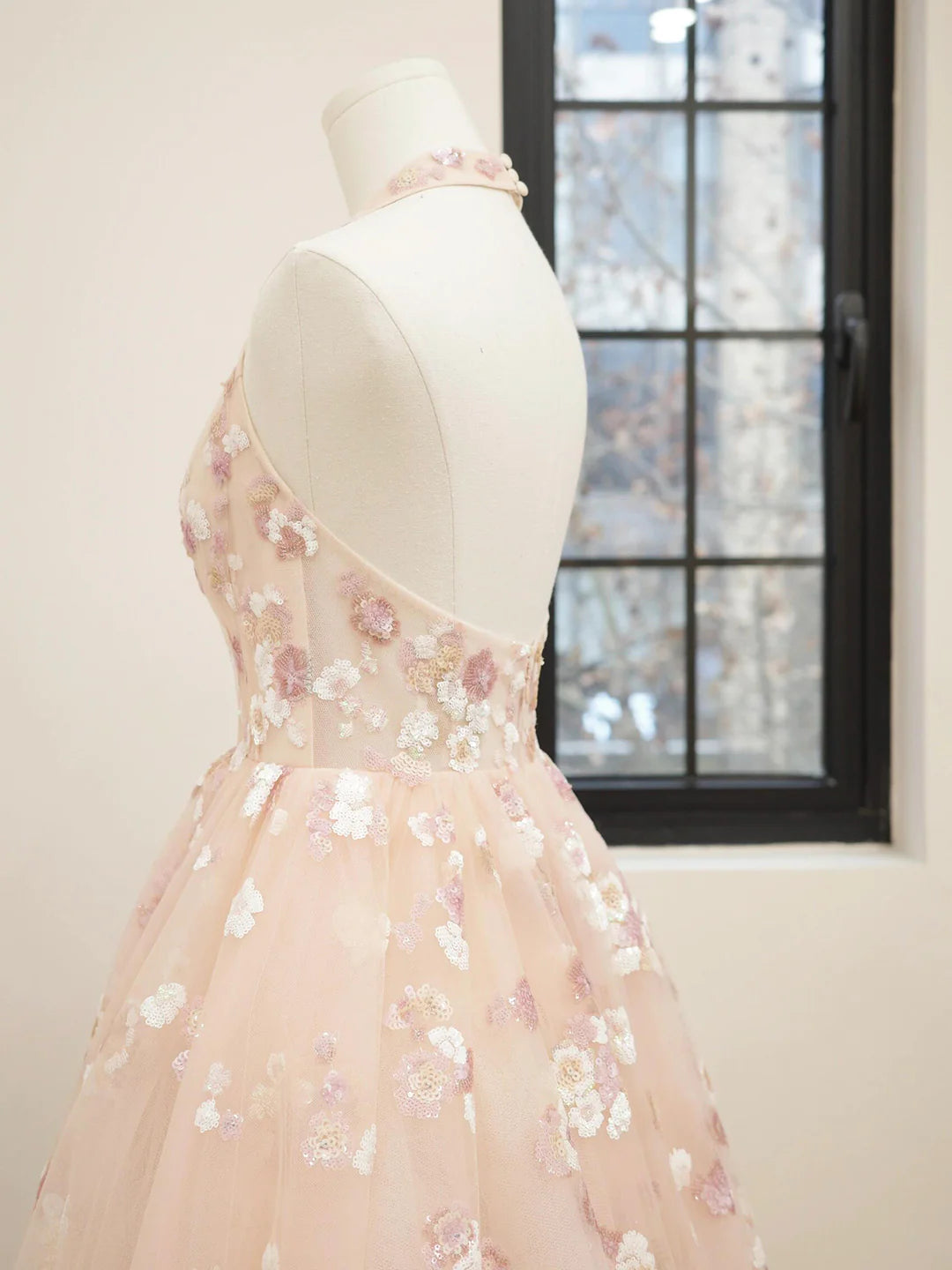 Rosa V-Ausschnitt Tüll Pailletten Kurzes Ballkleid, Süßes A-Linie Rückenfreies Homecoming-Kleid ED01326