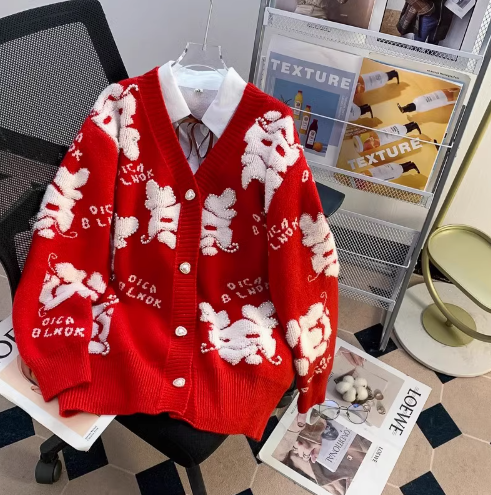 Fashionable red knitted cardigan ED0134