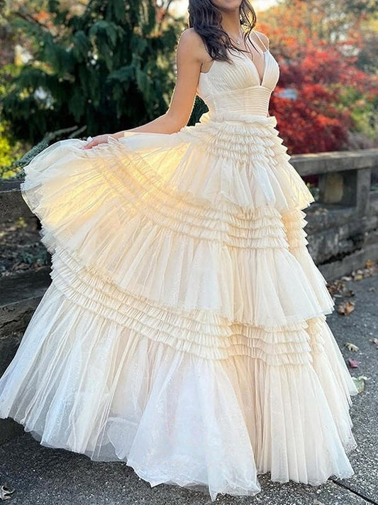 Robe de bal longue en tulle à volants et bretelles spaghetti, coupe trapèze, couleur champagne, avec fente ED01458