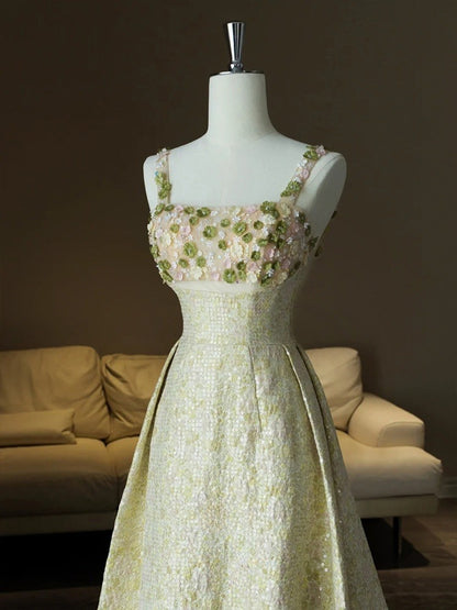 Robe de bal longue en satin coloré à bretelles spaghetti et paillettes ED01464