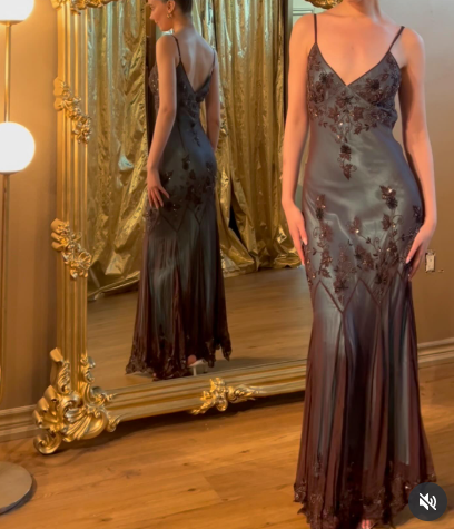 Robes de soirée d'inspiration vintage 🩵 Robe de bal longue en satin bleu à bretelles spaghetti et mousseline café avec perles ED01469