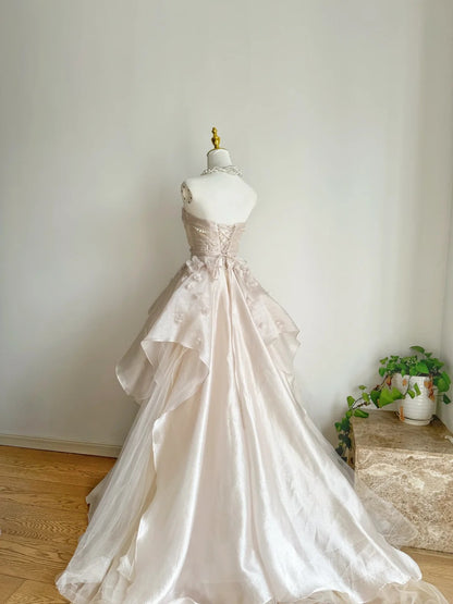 Robe de bal longue en satin et tulle rose doux, coupe trapèze, sans bretelles, avec appliques, ED01476