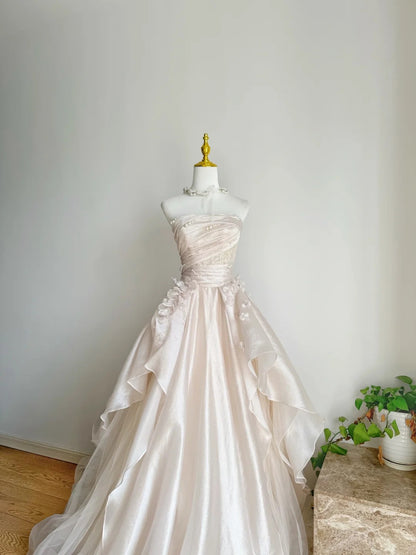 Robe de bal longue en satin et tulle rose doux, coupe trapèze, sans bretelles, avec appliques, ED01476