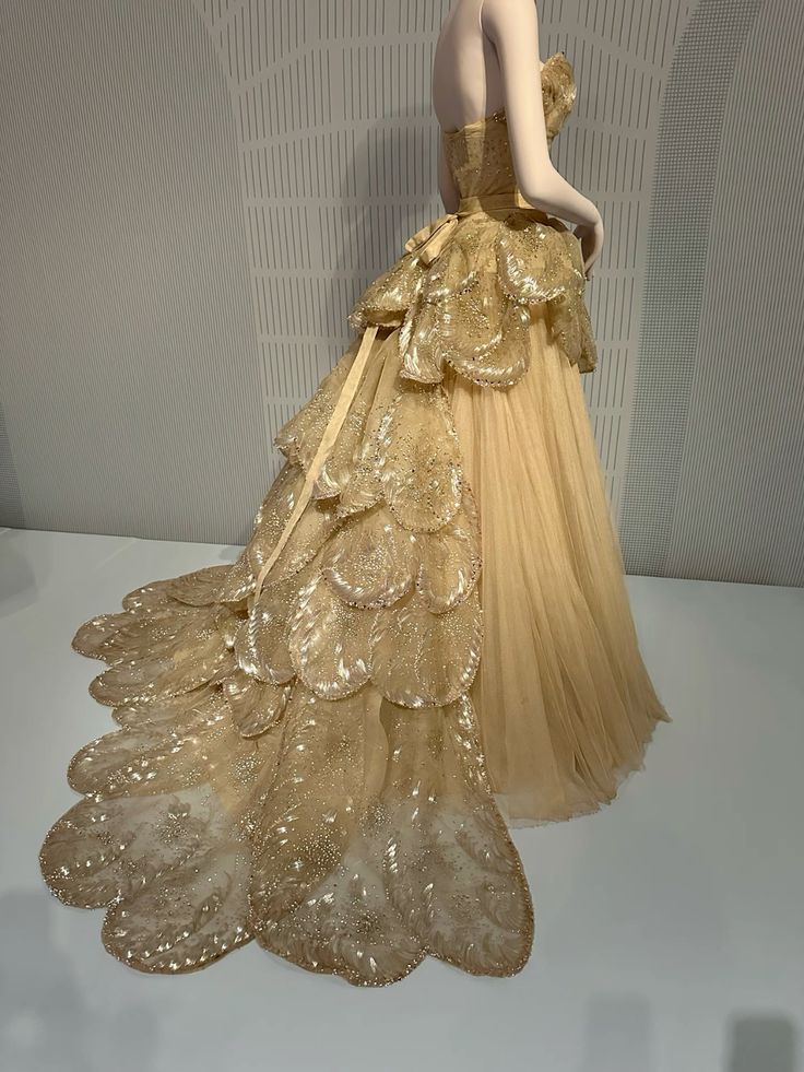 Gold A-line Strapless Tulle Sequined Long Ball Gown ED01479