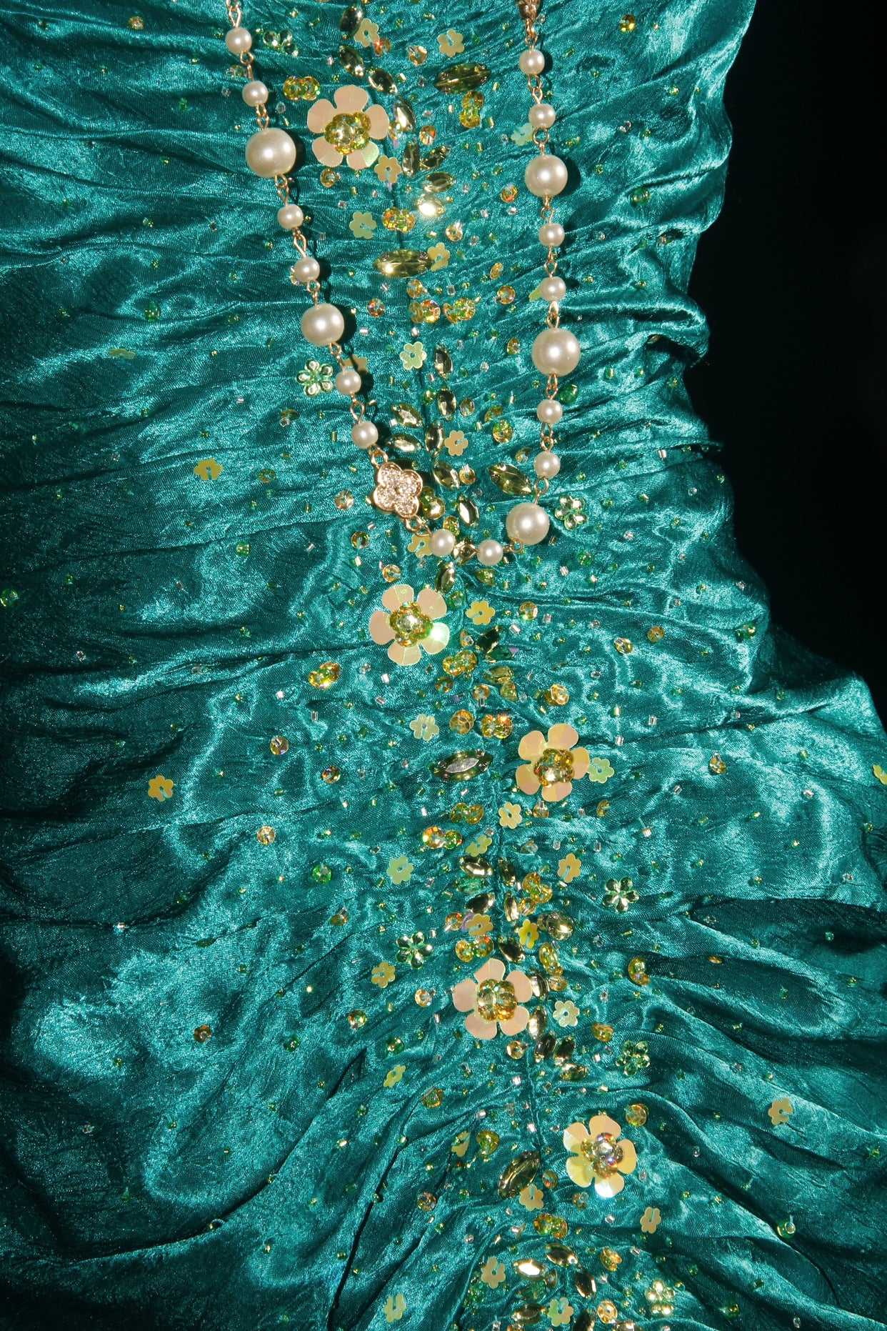 Turqoise Mermaid Halter Satin Beaded Long Prom Dress Retro V-neck Rhinestone Evening Gown ED01525