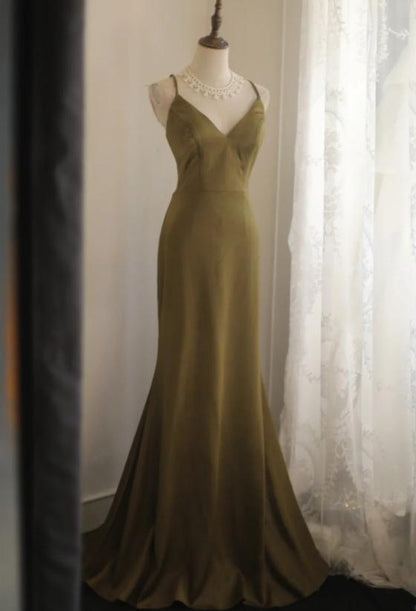 Robe de bal longue en satin à col en V et sirène, élégante robe de soirée à bretelles spaghetti ED01584