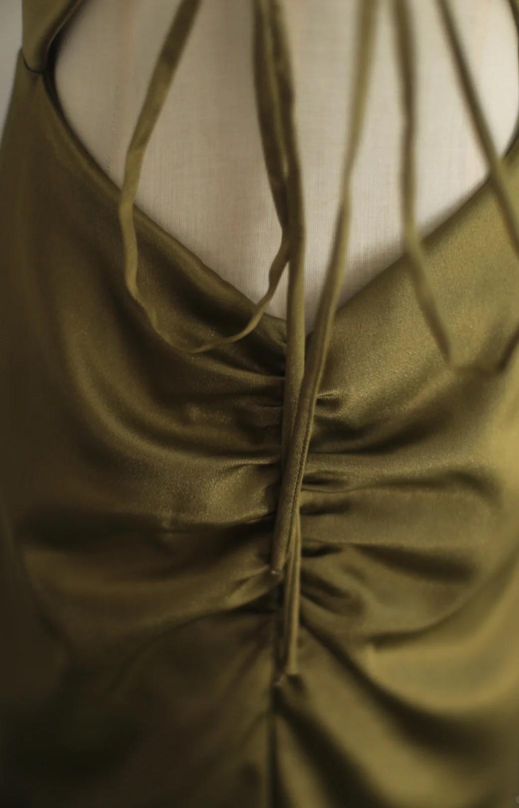 Robe de bal longue en satin à col en V et sirène, élégante robe de soirée à bretelles spaghetti ED01584
