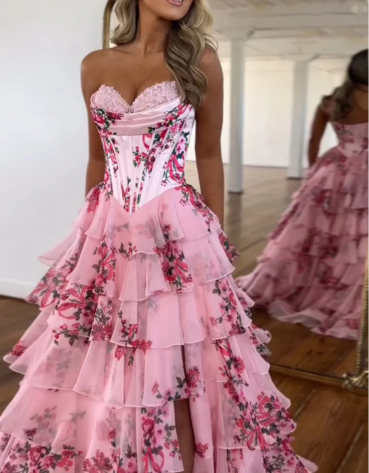 Robe de bal longue en mousseline de soie à imprimé floral, coupe trapèze, à volants et fente, ED01652