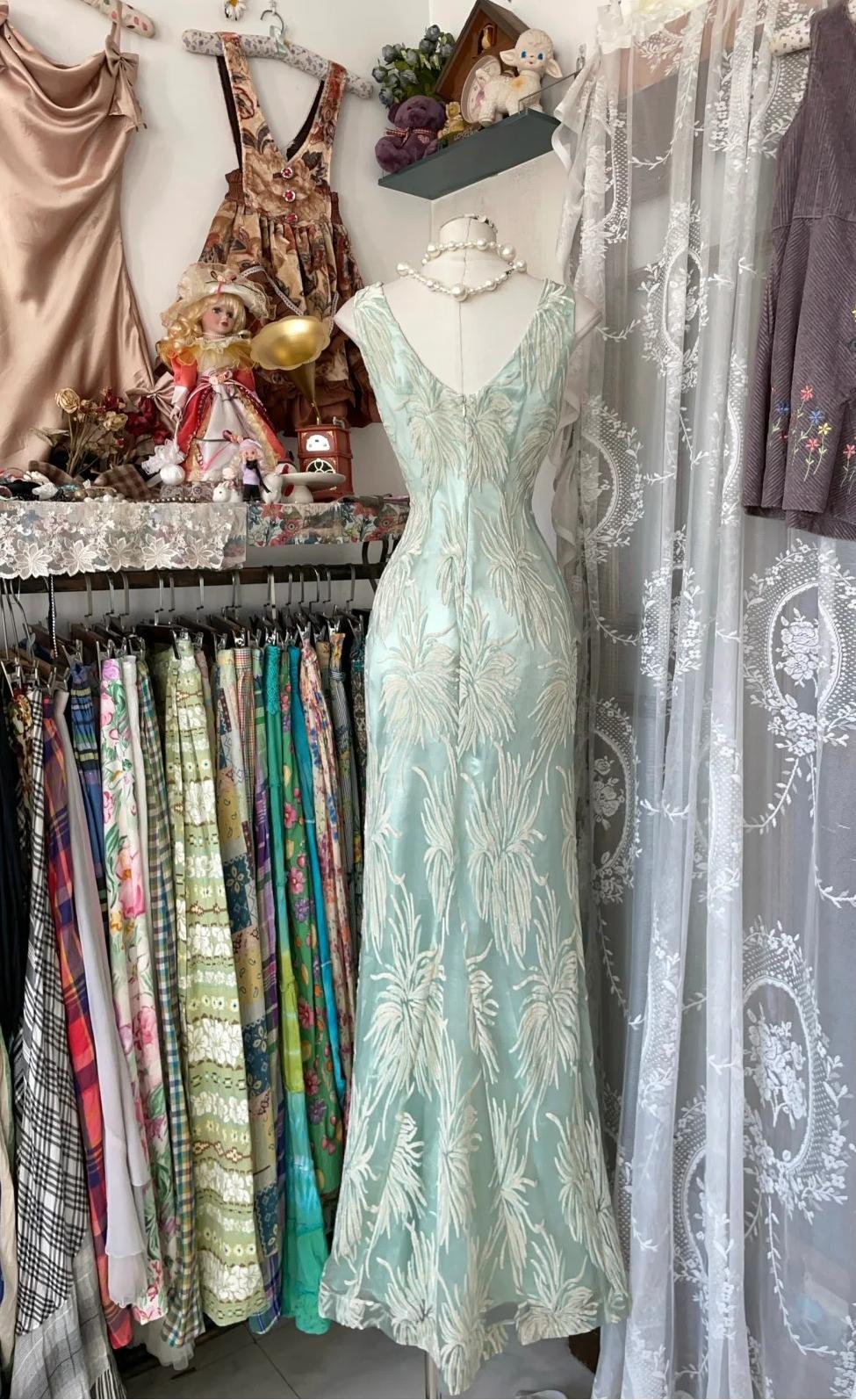 Robe de bal longue en satin et tulle à col en V style sirène vintage ED01691