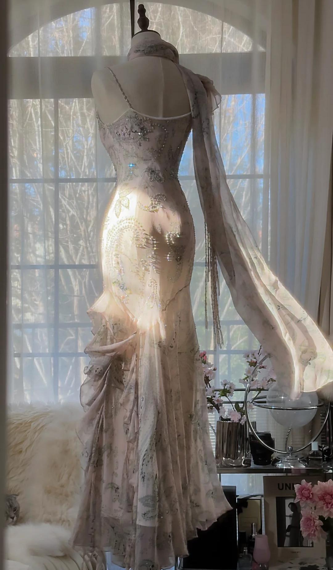 Gentle Pink Mermaid Spaghetti Strap Chiffon Beaded Applique Long Prom Dress 