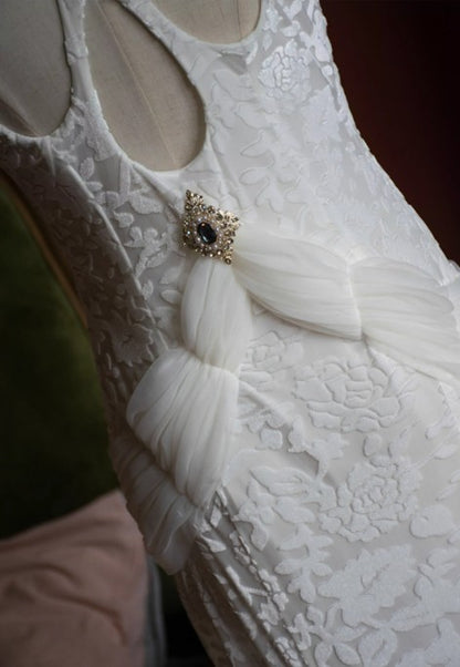 Weißes Meerjungfrau-Ballkleid aus Samtchiffon mit V-Ausschnitt ED01767