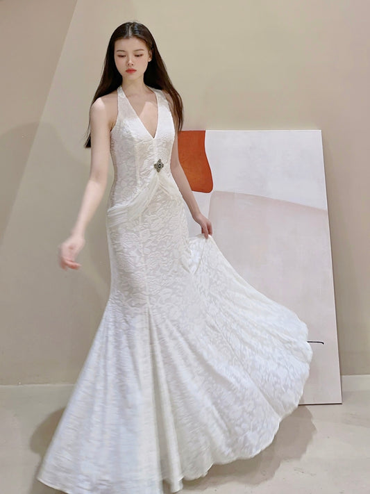 Weißes Meerjungfrau-Ballkleid aus Samtchiffon mit V-Ausschnitt ED01767