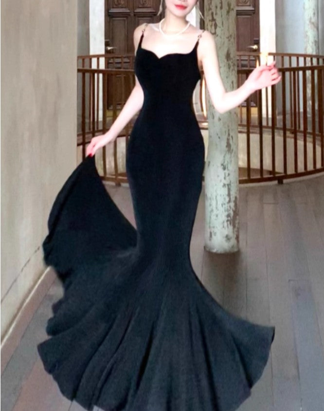 Robe de bal sirène noire élégante à bretelles spaghetti et dos nu ED01770