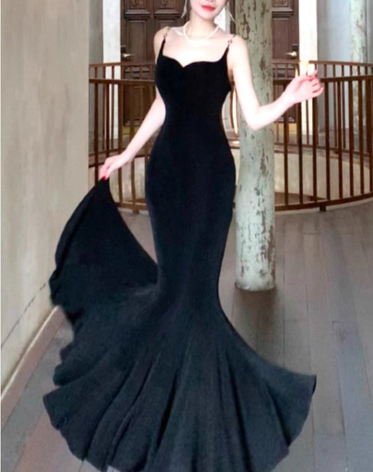 Robe de bal sirène noire élégante à bretelles spaghetti et dos nu ED01770