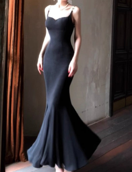 Robe de bal sirène noire élégante à bretelles spaghetti et dos nu ED01770