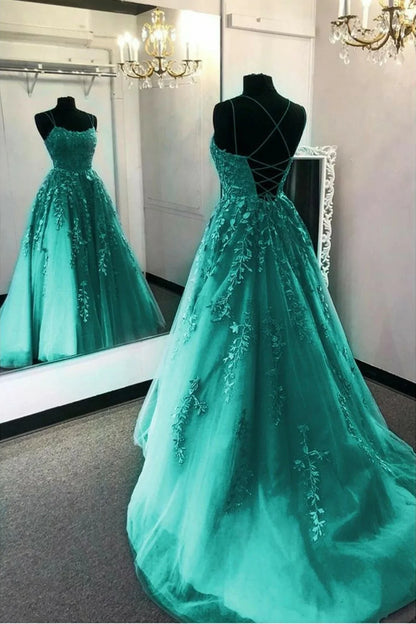 Robe de bal longue en tulle vert sauge, coupe trapèze, bretelles spaghetti, avec appliques ED01801
