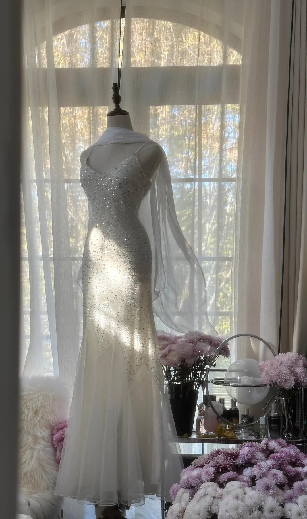 Fee Weiß Spaghetti Strap Meerjungfrau Tüll Pailletten Ballkleid Geburtstagskleid ED01840