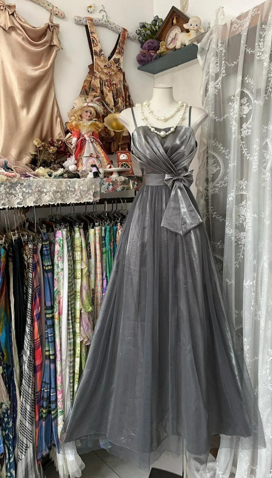 Süßes silbergraues A-Linien-Spaghettiträger-Tüll-Satin-Langballkleid Wunderschönes Geburtstagskleid Abendkleid ED01878