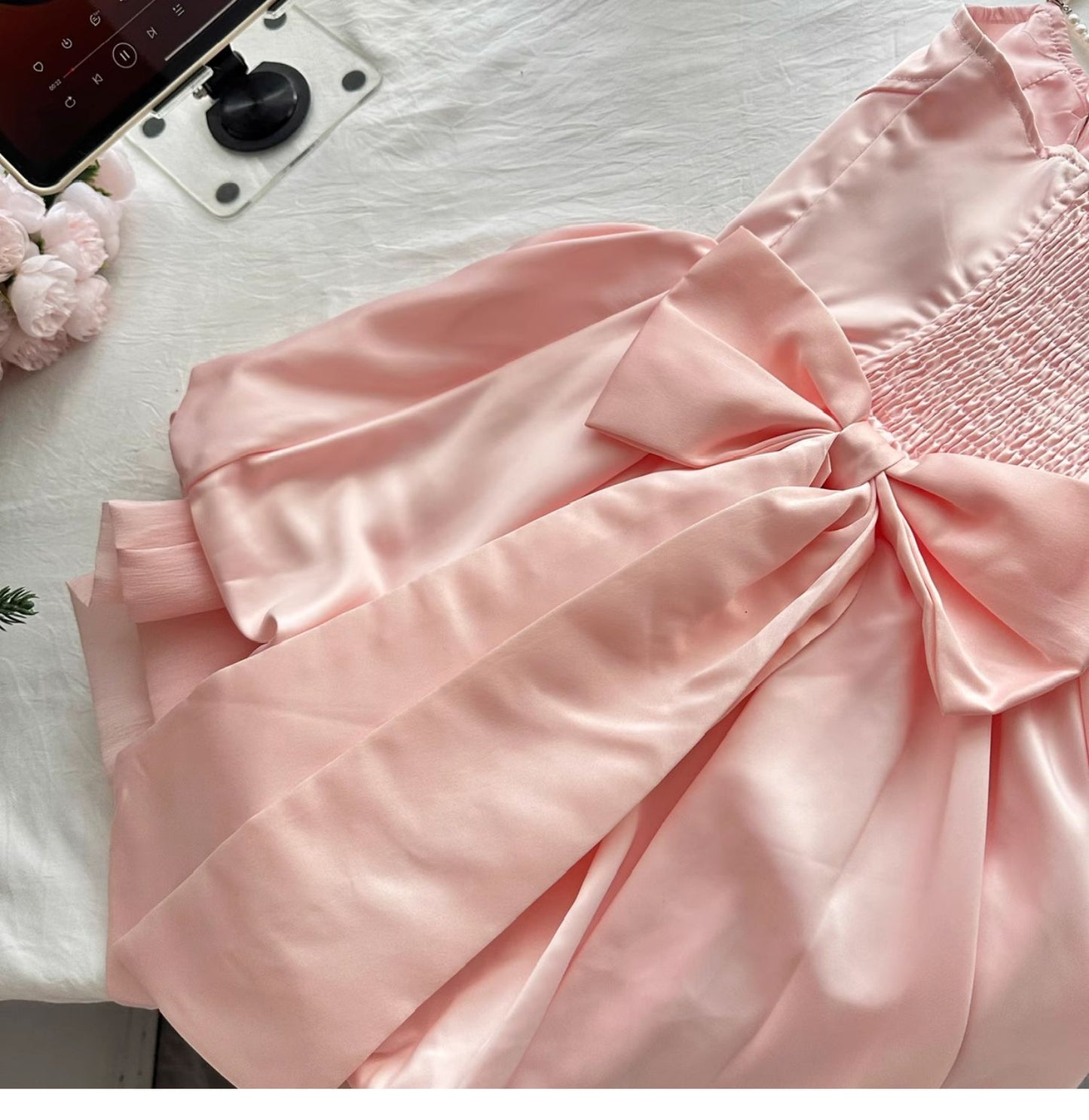Robe de soirée courte en satin rose style conte de fées, coupe trapèze, idéale pour un anniversaire ou un retour à la maison, ED01937