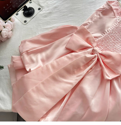 Robe de soirée courte en satin rose style conte de fées, coupe trapèze, idéale pour un anniversaire ou un retour à la maison, ED01937