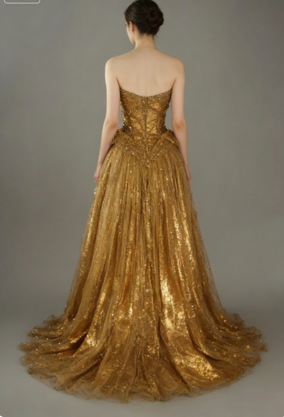 Klassisches goldenes Sweetheart-Tüll-Ballkleid mit glitzernden Perlen und formellen Abendkleidern ED01982