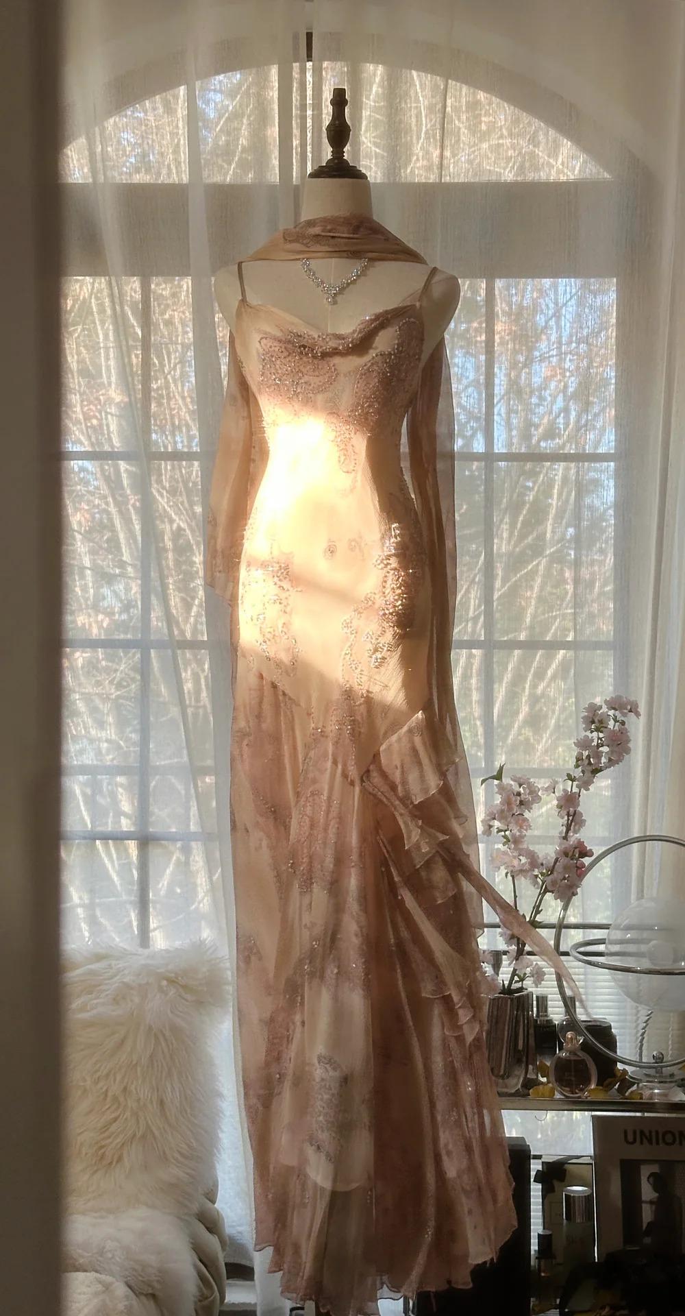 Vintage Spaghetti Straps Printed Chiffon Sheath Sparkling Beaded Evening Dress