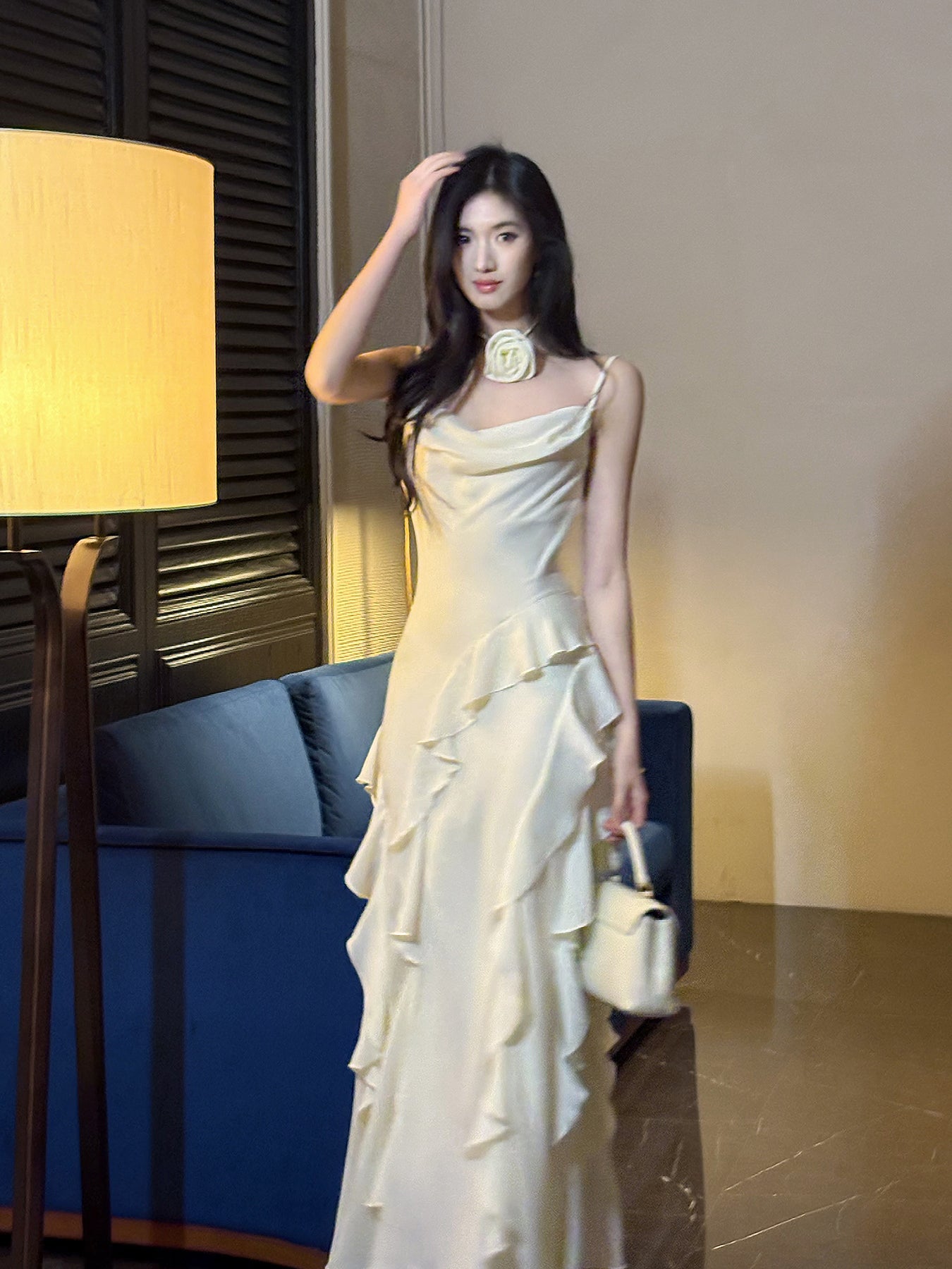 Robe de soirée d'anniversaire élégante, blanc cassé, bretelles spaghetti, mousseline à volants, coupe trapèze, ED02248