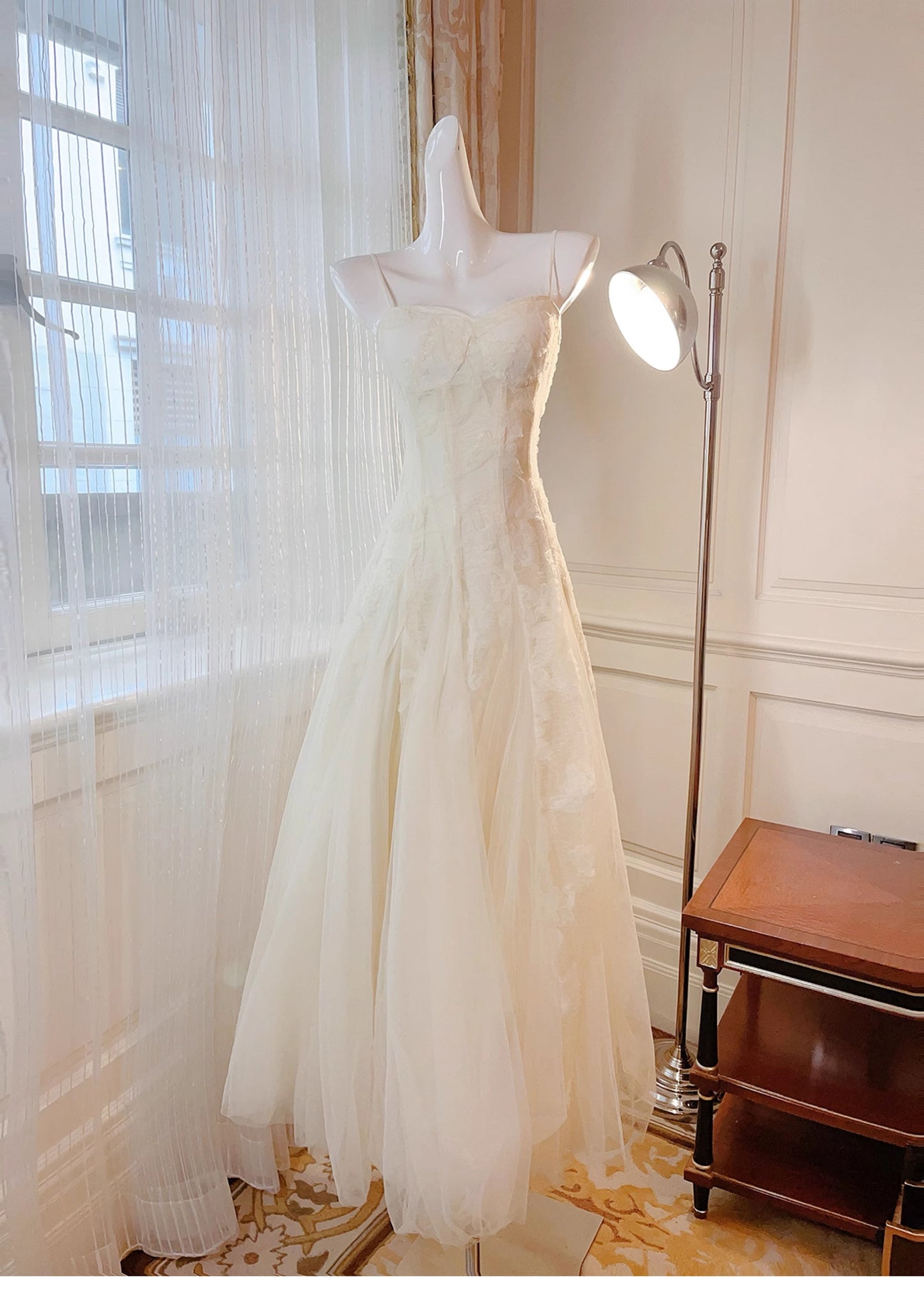 Süßes, helles Apricot-Trägerkleid aus Tüll in A-Linie mit Spaghettiträgern, Geburtstags- und Ballkleid ED02260