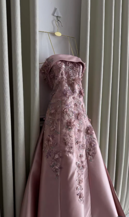 Elegant Pink  A-Line Strapless Satin Prom Dress with Appliques Train Evening Gowns ED02268