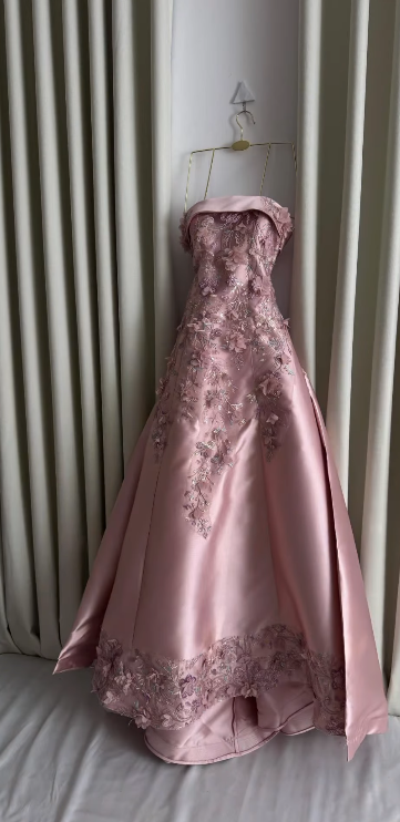 Elegant Pink  A-Line Strapless Satin Prom Dress with Appliques Train Evening Gowns ED02268