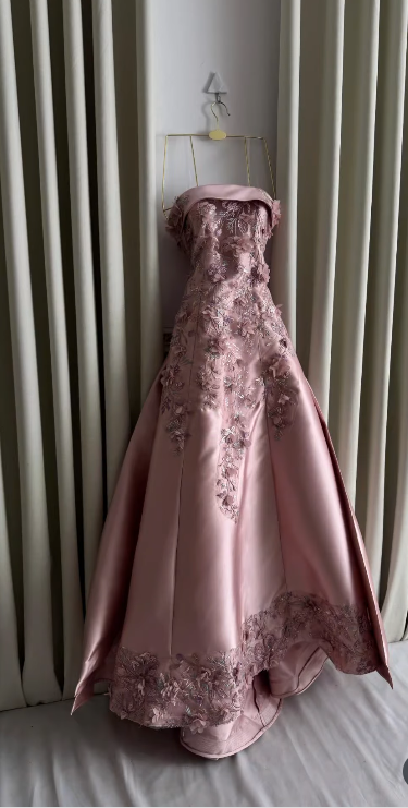 Elegant Pink  A-Line Strapless Satin Prom Dress with Appliques Train Evening Gowns ED02268