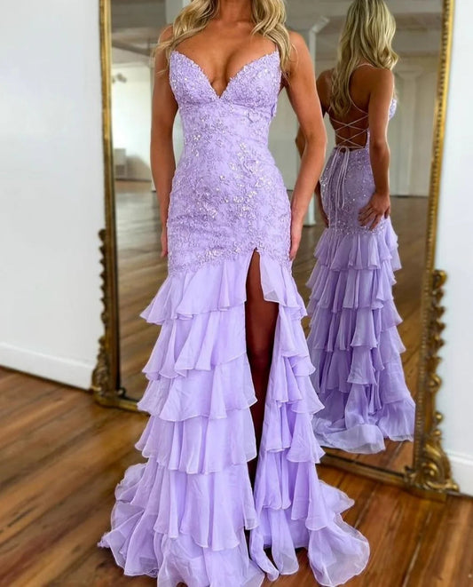 Atemberaubendes lila Meerjungfrau-Abschlussballkleid mit Spaghettiträgern, rückenfreiem Abendkleid mit Spitzenapplikation und Rüschen ED02271