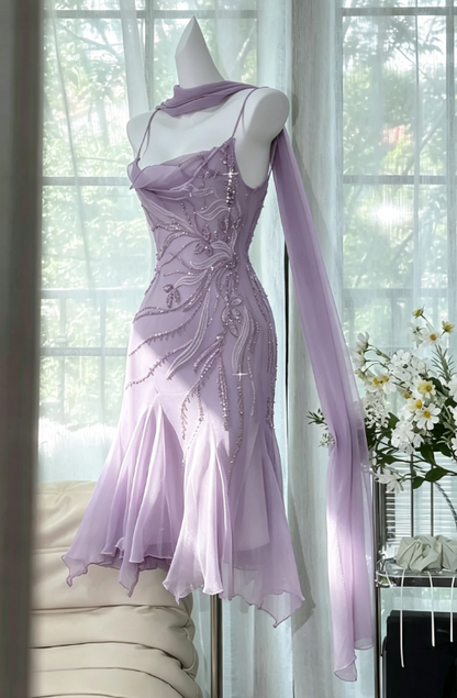 Fairytale Bud Grünes Etuikleid, kurzes Ballkleid, Chiffon, rückenfreies Partykleid mit Perlen ED02275