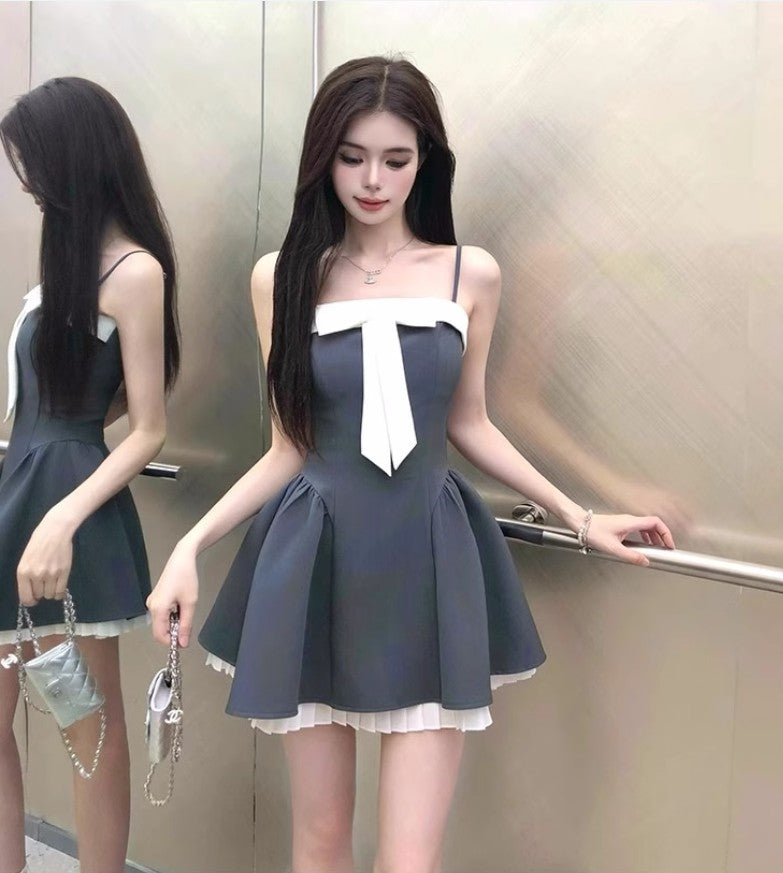 Robe à bretelles style français avec jupe courte à taille nouée ED02305