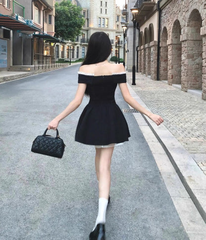 Robe noire à épaules dénudées de style français, jupe courte d'été ED02306