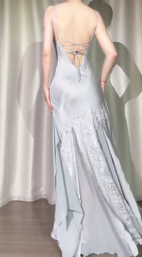 Vintage Silber V-Ausschnitt Satin Perlen Partykleider Rückenfrei Sexy Ballkleider ED02307