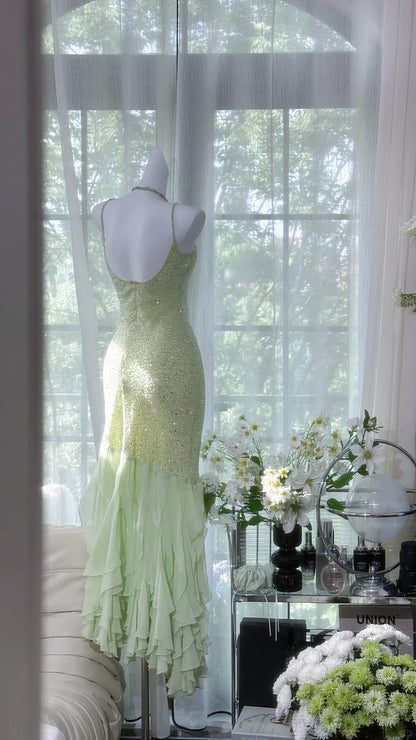 Superbe robe de bal longue en mousseline de soie vert sauge clair à bretelles spaghetti et paillettes, style sirène, dos nu, style vintage, ED02340