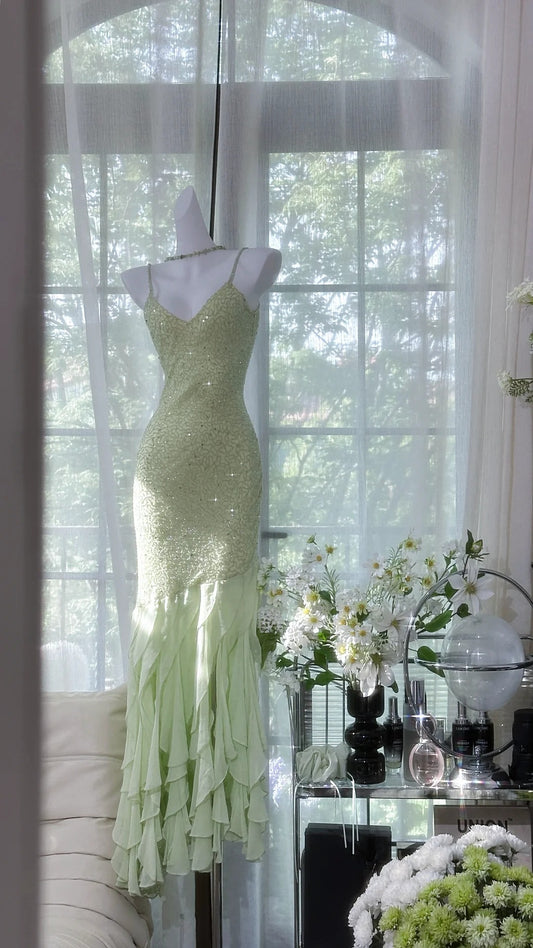 Gorgeous Light Sage Green Spaghetti Straps Chiffon Mermaid Sequins Long Prom Dresses Vintage Open Back Evening Gowns ED02340