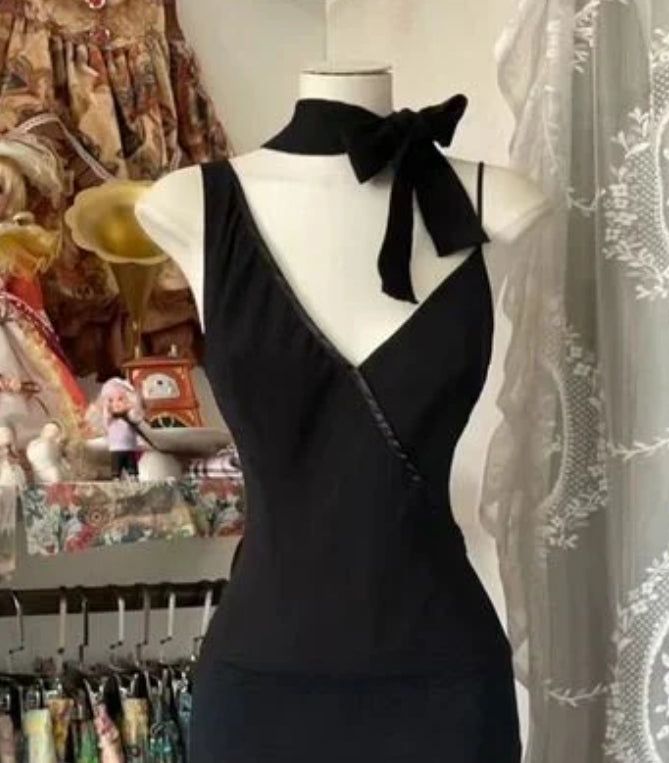 Robe de bal courte en mousseline noire élégante à col en V, robe de soirée simple ED02387
