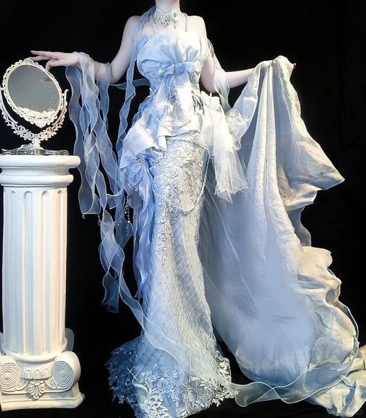 Robe de bal longue sirène en tulle gris bleu féerique, col licou, broderie appliquée, ED02398